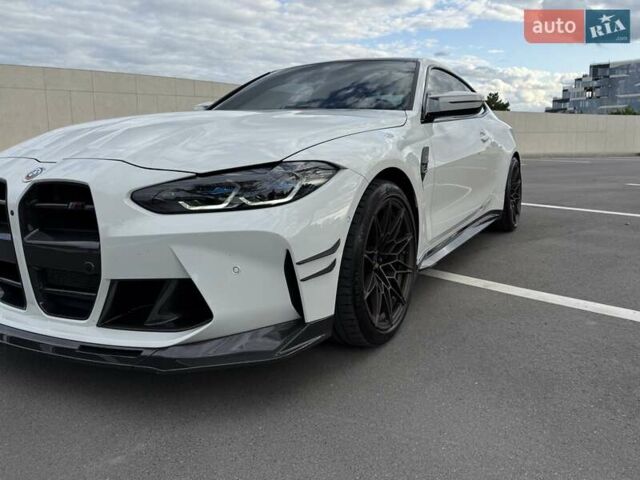 Белый БМВ M4, объемом двигателя 2.99 л и пробегом 28 тыс. км за 85000 $, фото 1 на Automoto.ua