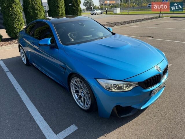 Синий БМВ M4, объемом двигателя 3 л и пробегом 118 тыс. км за 39000 $, фото 1 на Automoto.ua