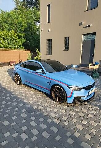 Синий БМВ M4, объемом двигателя 3 л и пробегом 31 тыс. км за 55000 $, фото 1 на Automoto.ua
