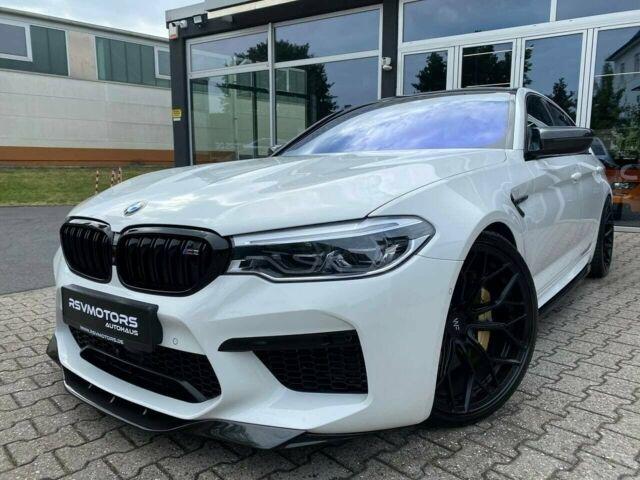 Білий БМВ М5, об'ємом двигуна 4.4 л та пробігом 30 тис. км за 95000 $, фото 1 на Automoto.ua