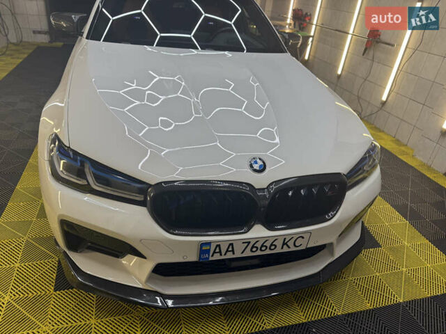 Белый БМВ М5, объемом двигателя 4.39 л и пробегом 49 тыс. км за 80000 $, фото 1 на Automoto.ua