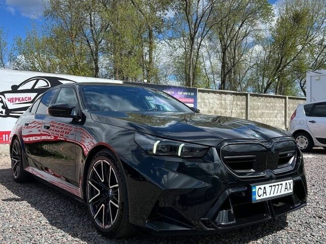 Чорний БМВ М5, об'ємом двигуна 4.39 л та пробігом 34 тис. км за 185000 $, фото 1 на Automoto.ua