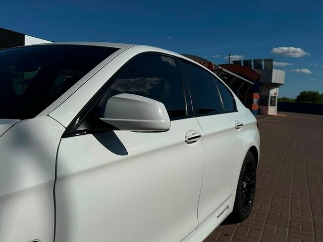 БМВ М5, объемом двигателя 2.99 л и пробегом 200 тыс. км за 14000 $, фото 1 на Automoto.ua