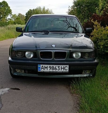 Серый БМВ М5, объемом двигателя 2.5 л и пробегом 500 тыс. км за 3200 $, фото 1 на Automoto.ua