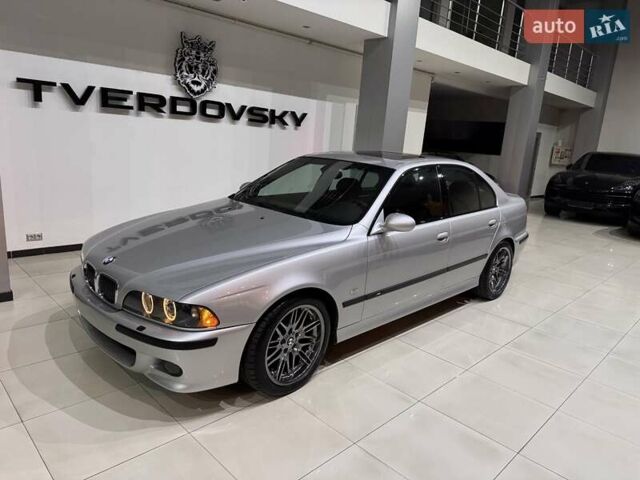 Серый БМВ М5, объемом двигателя 4.94 л и пробегом 169 тыс. км за 99900 $, фото 1 на Automoto.ua