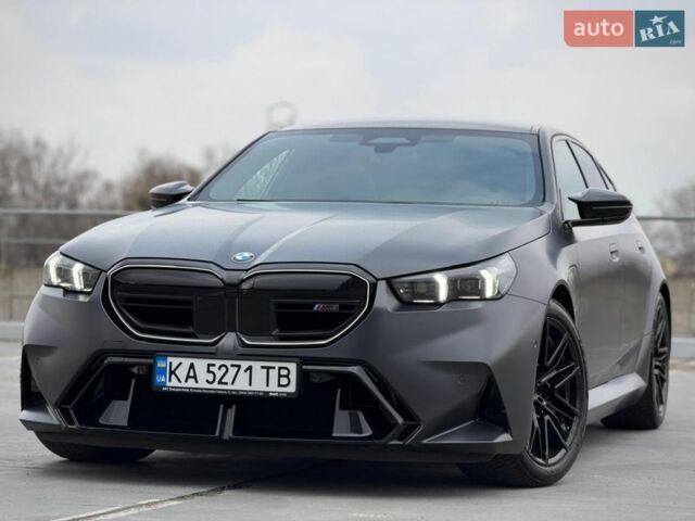 Серый БМВ М5, объемом двигателя 4.39 л и пробегом 18 тыс. км за 168800 $, фото 1 на Automoto.ua