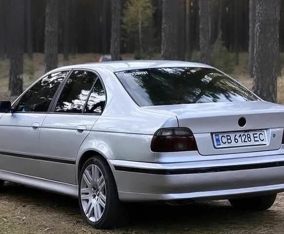Сірий БМВ М5, об'ємом двигуна 2.9 л та пробігом 1000 тис. км за 1126 $, фото 1 на Automoto.ua