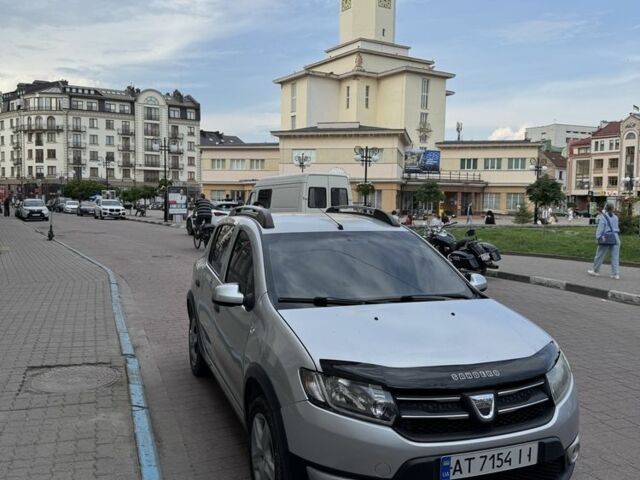 Синий БМВ М5, объемом двигателя 4.4 л и пробегом 200 тыс. км за 42127 $, фото 1 на Automoto.ua