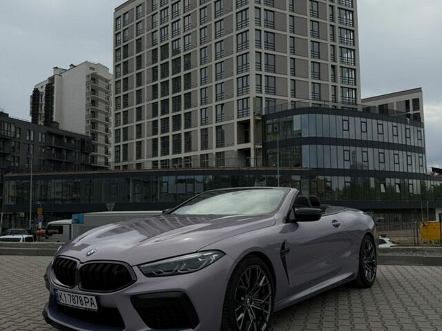 Серый БМВ M8, объемом двигателя 4.39 л и пробегом 46 тыс. км за 85000 $, фото 1 на Automoto.ua