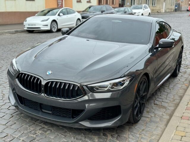Серый БМВ M8, объемом двигателя 4.4 л и пробегом 87 тыс. км за 63000 $, фото 1 на Automoto.ua
