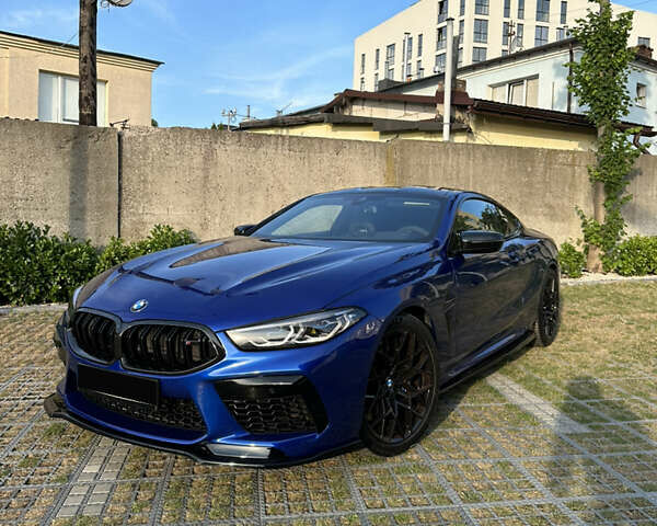 Синий БМВ M8, объемом двигателя 4.39 л и пробегом 56 тыс. км за 90000 $, фото 1 на Automoto.ua