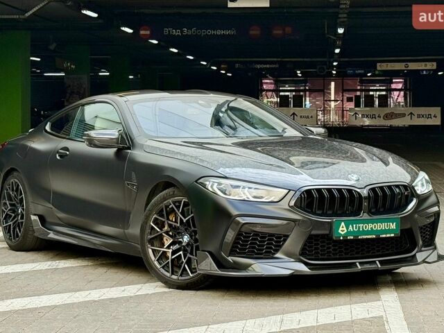 Синий БМВ M8, объемом двигателя 4.4 л и пробегом 39 тыс. км за 115000 $, фото 1 на Automoto.ua