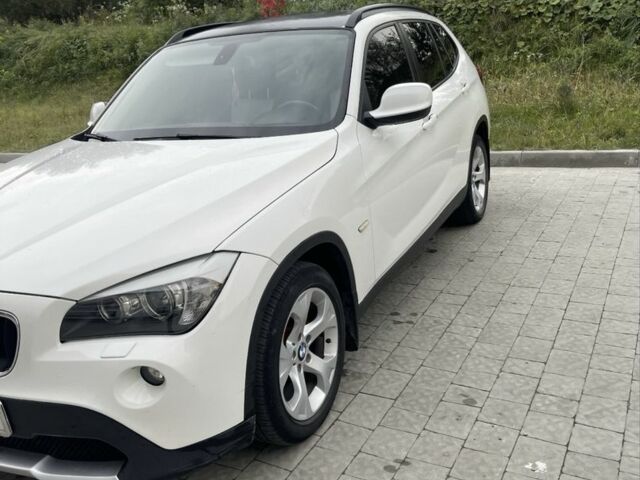 Белый БМВ Х1, объемом двигателя 2 л и пробегом 208 тыс. км за 9500 $, фото 1 на Automoto.ua