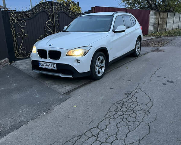 Белый БМВ Х1, объемом двигателя 2 л и пробегом 320 тыс. км за 10700 $, фото 1 на Automoto.ua