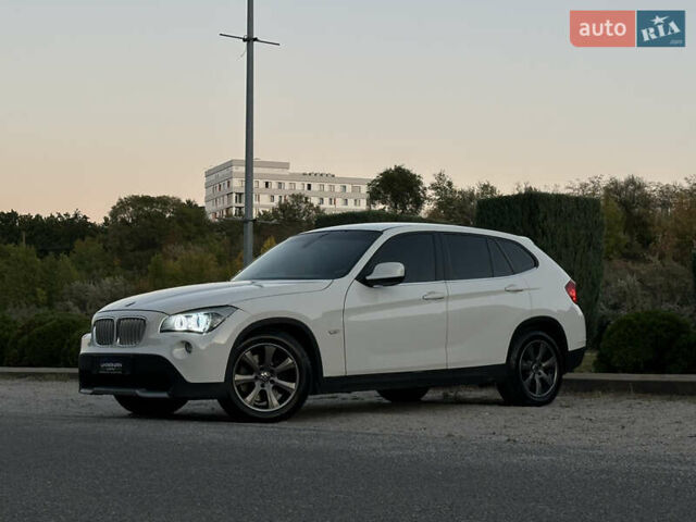 Білий БМВ Х1, об'ємом двигуна 2 л та пробігом 231 тис. км за 11500 $, фото 1 на Automoto.ua