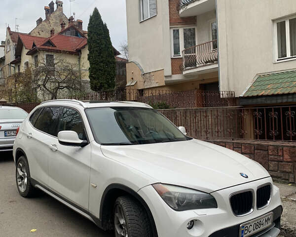 Белый БМВ Х1, объемом двигателя 2 л и пробегом 205 тыс. км за 11000 $, фото 1 на Automoto.ua