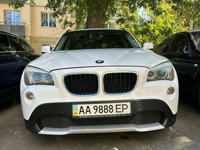 Белый БМВ Х1, объемом двигателя 2 л и пробегом 209 тыс. км за 10300 $, фото 1 на Automoto.ua