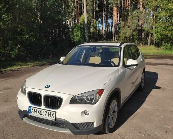 Білий БМВ Х1, об'ємом двигуна 2 л та пробігом 122 тис. км за 12500 $, фото 1 на Automoto.ua