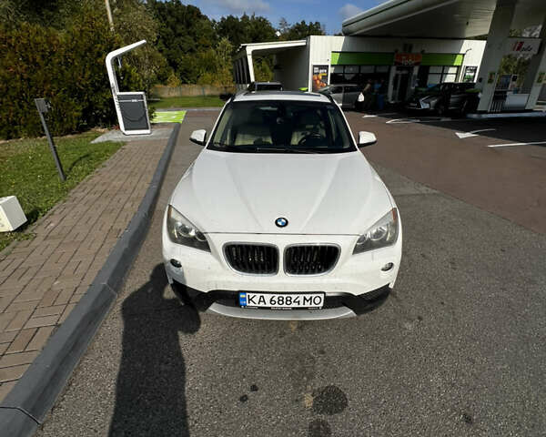 Білий БМВ Х1, об'ємом двигуна 2 л та пробігом 203 тис. км за 13100 $, фото 1 на Automoto.ua