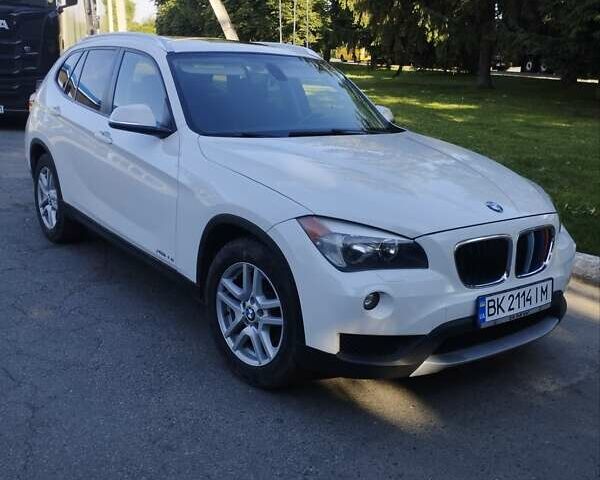 Білий БМВ Х1, об'ємом двигуна 2 л та пробігом 228 тис. км за 10300 $, фото 1 на Automoto.ua