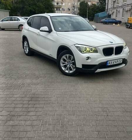 Белый БМВ Х1, объемом двигателя 2 л и пробегом 142 тыс. км за 13500 $, фото 1 на Automoto.ua