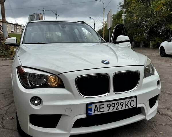 БМВ Х1 2014 в Днепре (Днепропетровске) на Automoto.ua Белый БМВ Х1, объемом двигателя 2 л и пробегом 131 тыс. км за 12500 $, фото 1 на Automoto.ua