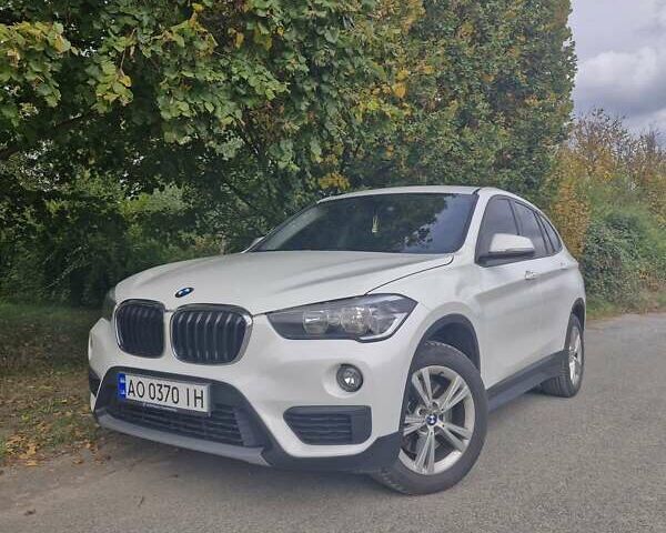 Белый БМВ Х1, объемом двигателя 2 л и пробегом 236 тыс. км за 17000 $, фото 1 на Automoto.ua