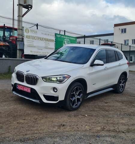Білий БМВ Х1, об'ємом двигуна 2 л та пробігом 156 тис. км за 14999 $, фото 1 на Automoto.ua