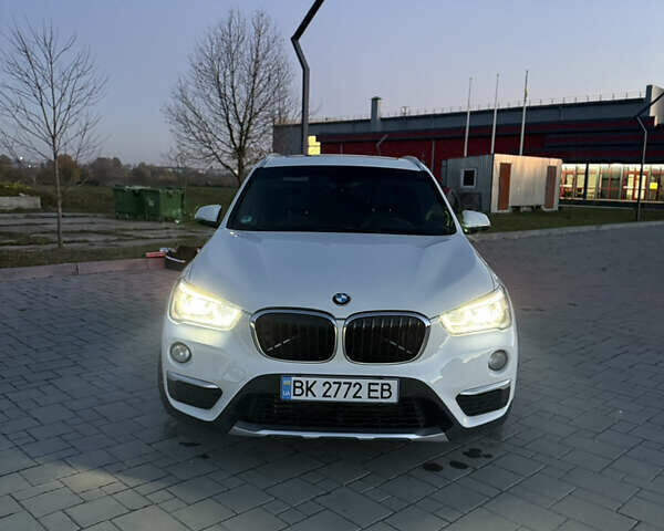Белый БМВ Х1, объемом двигателя 2 л и пробегом 250 тыс. км за 18500 $, фото 1 на Automoto.ua