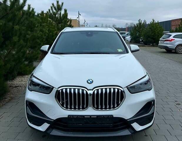Белый БМВ Х1, объемом двигателя 2 л и пробегом 142 тыс. км за 23000 $, фото 1 на Automoto.ua
