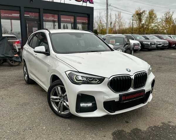 Білий БМВ Х1, об'ємом двигуна 2 л та пробігом 106 тис. км за 30600 $, фото 1 на Automoto.ua