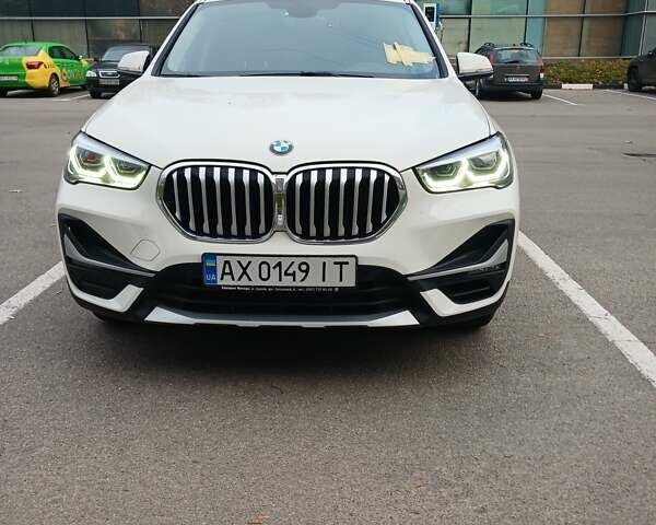 Белый БМВ Х1, объемом двигателя 2 л и пробегом 6 тыс. км за 32000 $, фото 1 на Automoto.ua