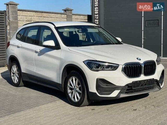 Белый БМВ Х1, объемом двигателя 2 л и пробегом 52 тыс. км за 33800 $, фото 1 на Automoto.ua