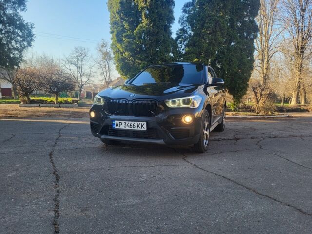 Чорний БМВ Х1, об'ємом двигуна 2 л та пробігом 240 тис. км за 18500 $, фото 1 на Automoto.ua