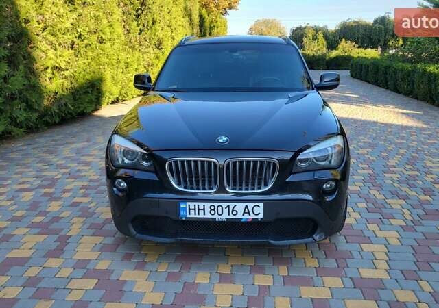 БМВ Х1 2010 в Белгород-Днестровском на Automoto.ua Черный БМВ Х1, объемом двигателя 2 л и пробегом 155 тыс. км за 13000 $, фото 1 на Automoto.ua