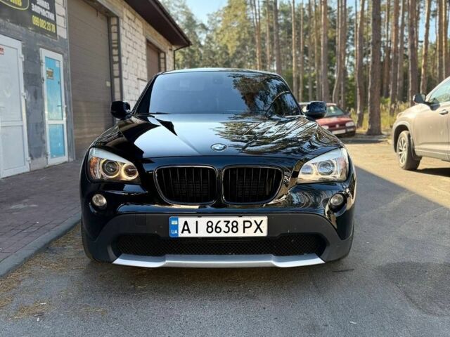 Чорний БМВ Х1, об'ємом двигуна 2 л та пробігом 318 тис. км за 10600 $, фото 1 на Automoto.ua
