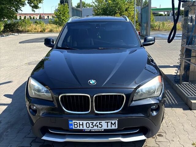 Чорний БМВ Х1, об'ємом двигуна 2 л та пробігом 205 тис. км за 12500 $, фото 1 на Automoto.ua