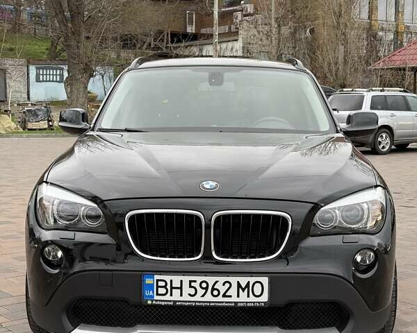 Чорний БМВ Х1, об'ємом двигуна 2 л та пробігом 103 тис. км за 12500 $, фото 1 на Automoto.ua