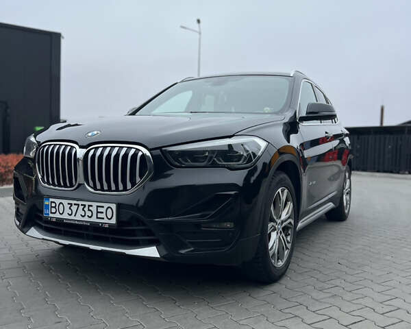 Чорний БМВ Х1, об'ємом двигуна 2 л та пробігом 168 тис. км за 20200 $, фото 1 на Automoto.ua