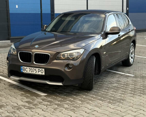 Коричневый БМВ Х1, объемом двигателя 2 л и пробегом 80 тыс. км за 10500 $, фото 1 на Automoto.ua