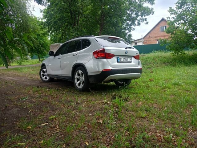 Сірий БМВ Х1, об'ємом двигуна 2 л та пробігом 258 тис. км за 12300 $, фото 1 на Automoto.ua