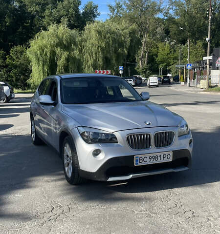 Сірий БМВ Х1, об'ємом двигуна 2 л та пробігом 227 тис. км за 12000 $, фото 1 на Automoto.ua