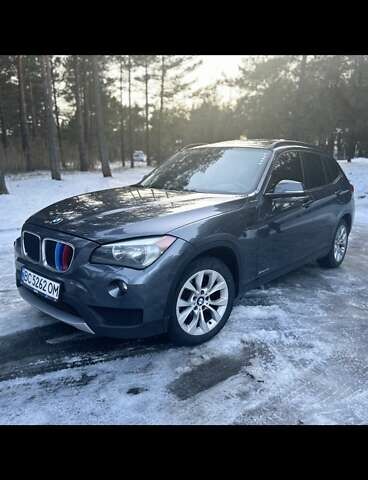 Сірий БМВ Х1, об'ємом двигуна 2 л та пробігом 295 тис. км за 9700 $, фото 1 на Automoto.ua