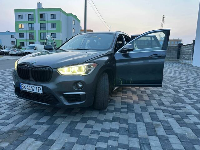 Серый БМВ Х1, объемом двигателя 2 л и пробегом 130 тыс. км за 17500 $, фото 1 на Automoto.ua