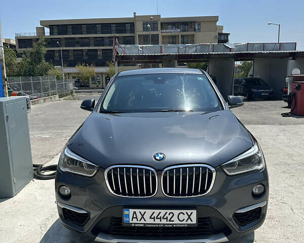 Серый БМВ Х1, объемом двигателя 0 л и пробегом 270 тыс. км за 17800 $, фото 1 на Automoto.ua