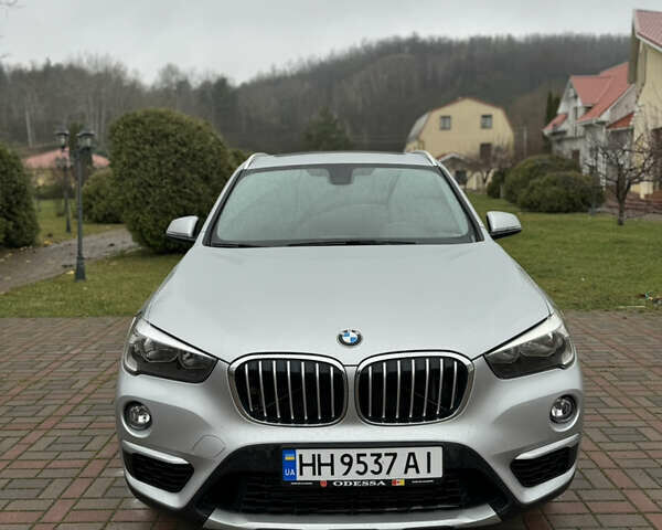 Сірий БМВ Х1, об'ємом двигуна 2 л та пробігом 202 тис. км за 18500 $, фото 1 на Automoto.ua