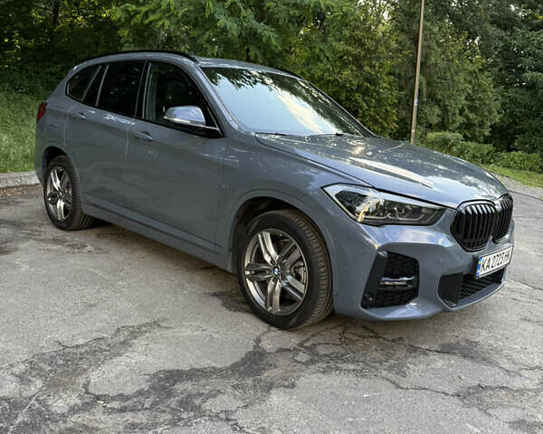 Серый БМВ Х1, объемом двигателя 2 л и пробегом 30 тыс. км за 41000 $, фото 1 на Automoto.ua