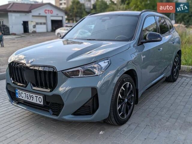 Серый БМВ Х1, объемом двигателя 1.5 л и пробегом 60 тыс. км за 42999 $, фото 1 на Automoto.ua