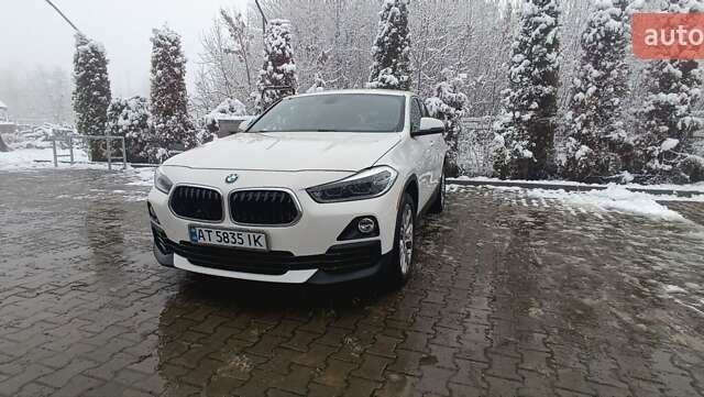Белый БМВ X2, объемом двигателя 2 л и пробегом 105 тыс. км за 20950 $, фото 1 на Automoto.ua