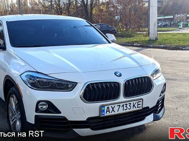 Белый БМВ X2, объемом двигателя 2 л и пробегом 46 тыс. км за 23000 $, фото 1 на Automoto.ua